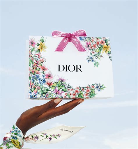 dior set 2.70|Dior Gift Sets: Perfume, Cosmetics, Beauty Sets .